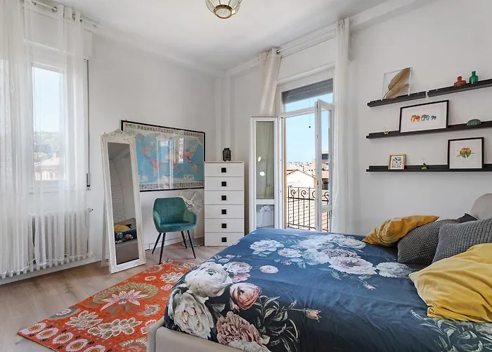 Casa Centro Mombello Apartment *